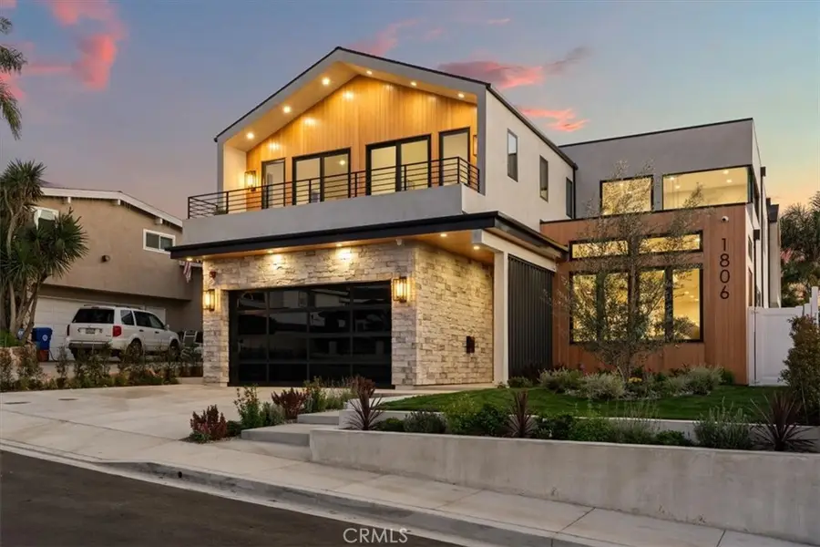 1806 6th Street, Manhattan Beach, CA 90266 - #2