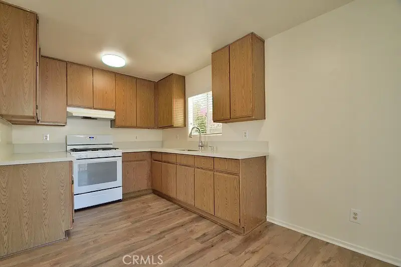 1016 S Juanita Avenue, Redondo Beach, CA 90277 - Image #3