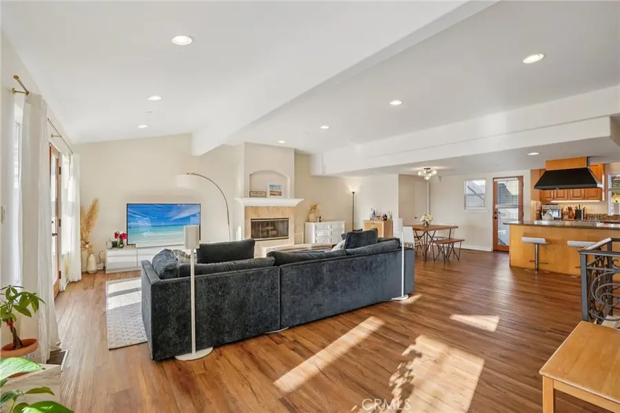 168 Ardmore Avenue, Hermosa Beach, CA 90254 - #3