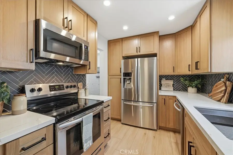 2606 Gates Avenue #2, Redondo Beach, CA 90278 - #3