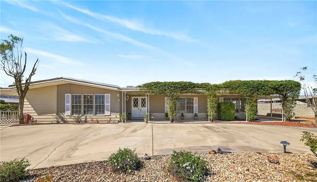 39300 One Horse, Palm Desert, CA 92260 - #1