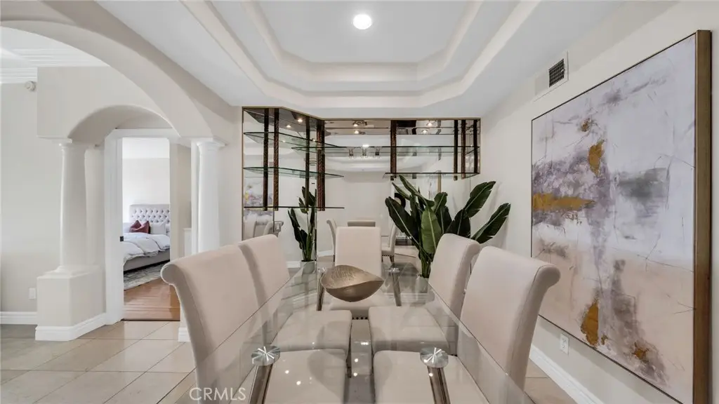 7218 Hillside Avenue #202, Los Angeles, CA 90046 - #1