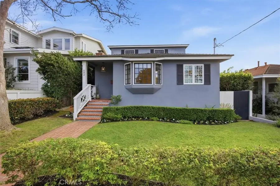 592 33rd Street, Manhattan Beach, CA 90266 - #2