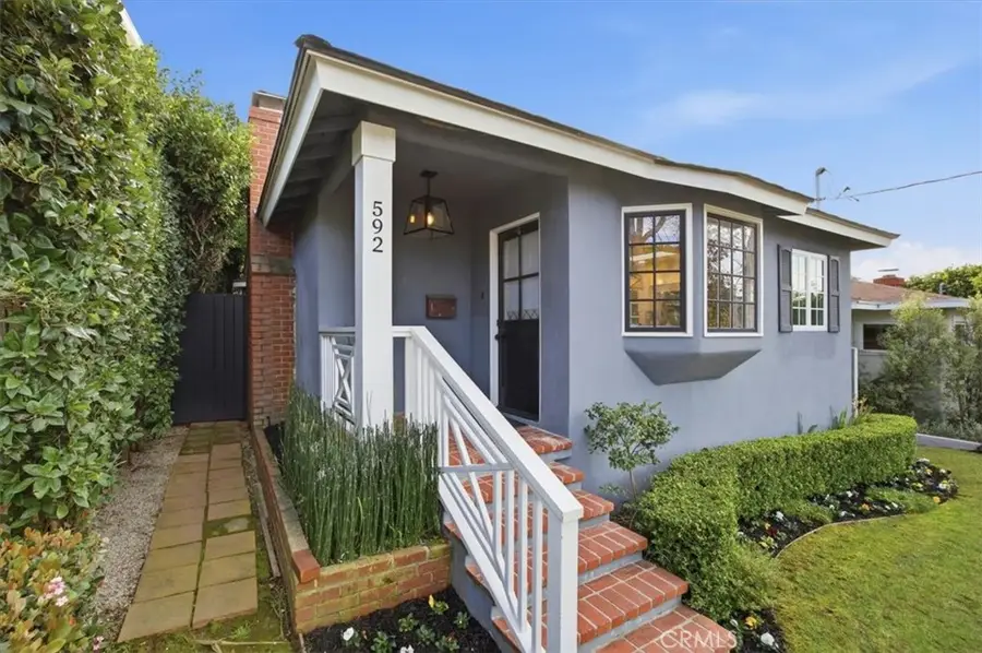 592 33rd Street, Manhattan Beach, CA 90266 - #3