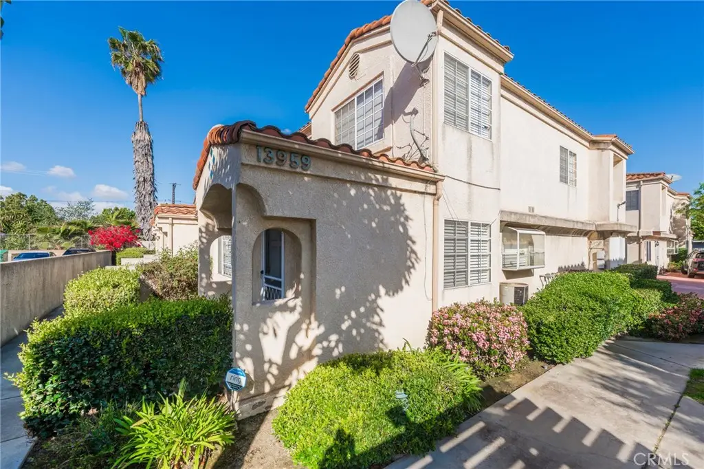 13959 Arthur Avenue #1, Paramount, CA 90723 - #1