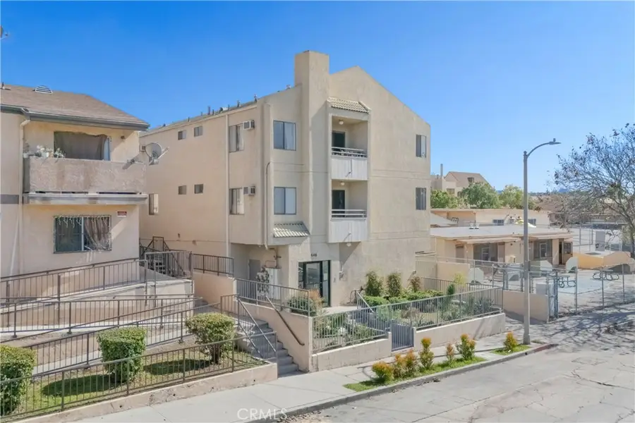 646 N Madison Avenue, Los Angeles, CA 90004 - #2