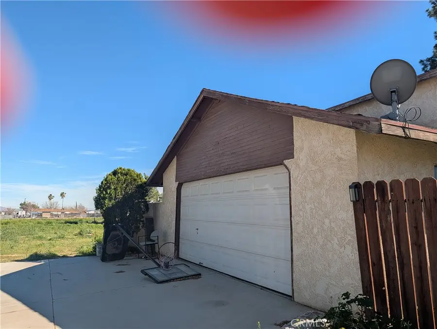 11057 Balsam, Hesperia, CA 92345 - #3