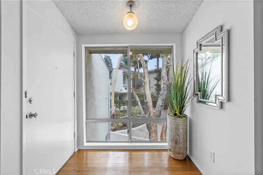 902 Camino Real #207, Redondo Beach, CA 90277 - #2
