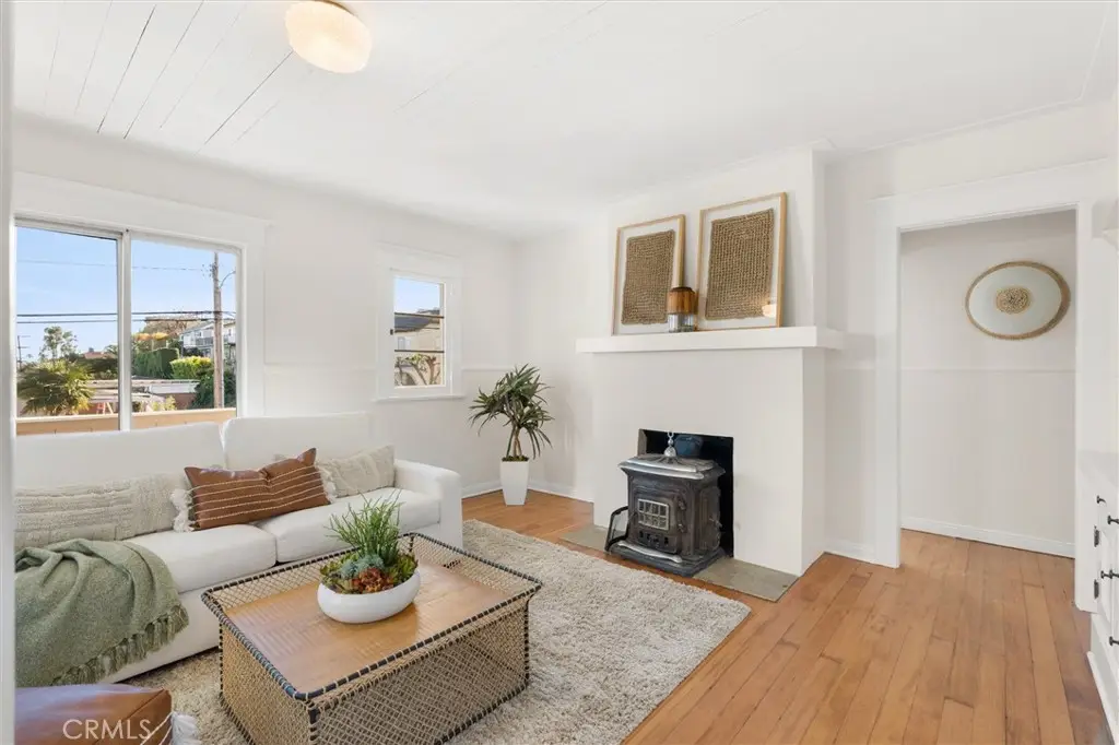 1184 W 3rd Street, San Pedro, CA 90731 - #1