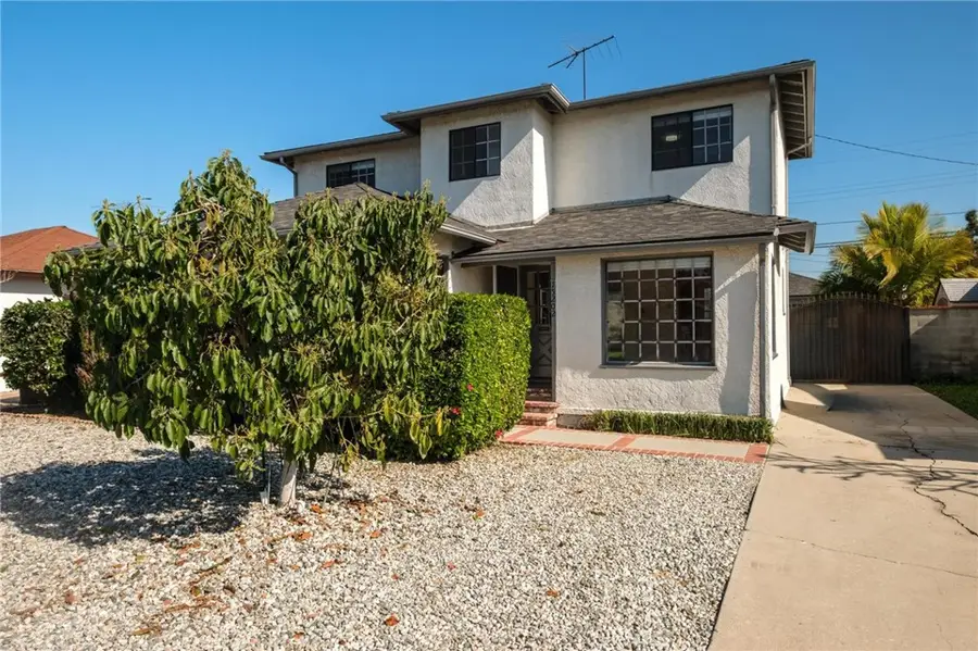 15202 Florwood Avenue, Lawndale, CA 90260 - #3