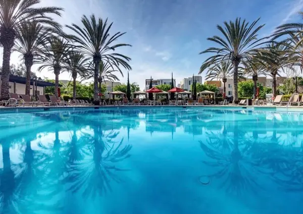 5560 Boardwalk #105, Hawthorne, CA 90250