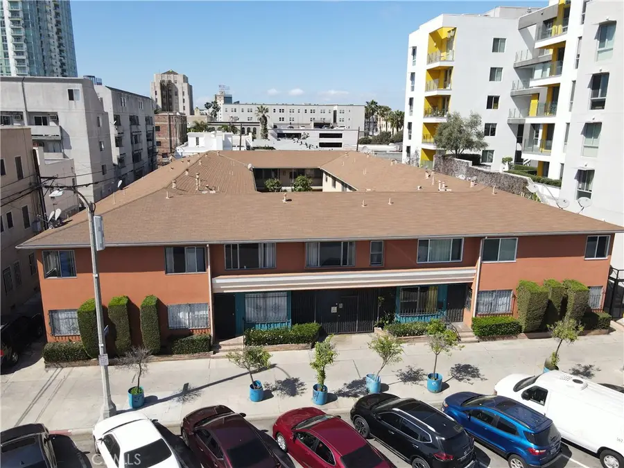 333 Linden Avenue #1, Long Beach, CA 90802 - #2