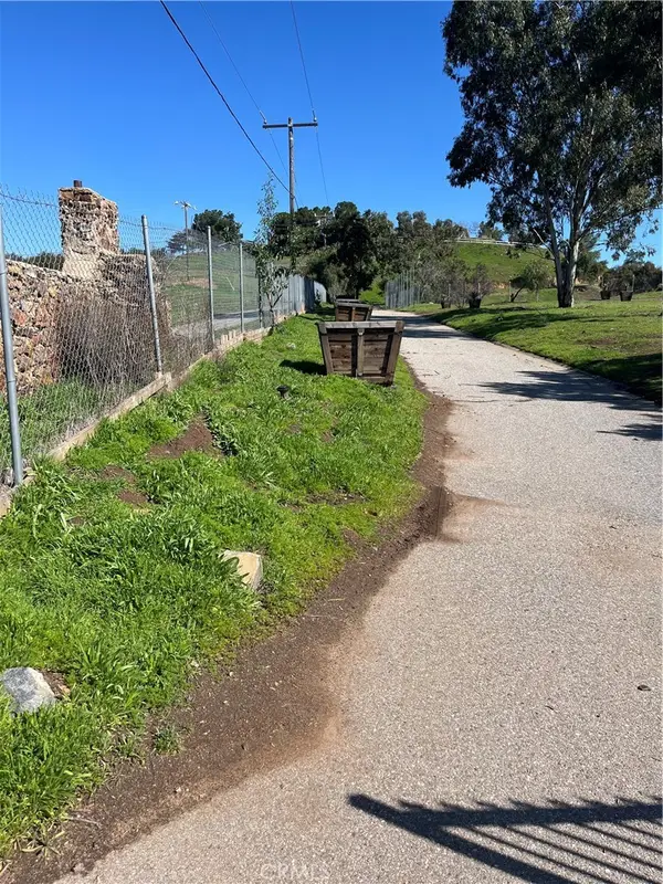 19260 Santa Rosa Mine, Perris, CA 92570