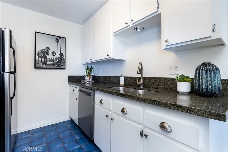 1720 Ardmore Avenue #212, Hermosa Beach, CA 90254 - #3