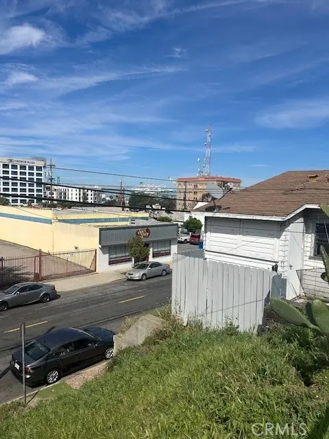 241 W 8th Street, San Pedro, CA 90732 - #2