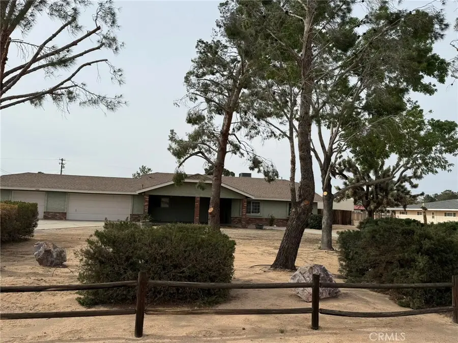 14040 Hopi Road, Apple Valley, CA 92307 - #2