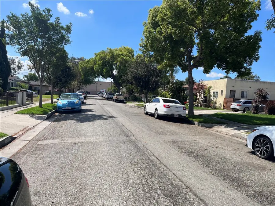 10507 Pinehurst Avenue, South Gate, CA 90280 - #3