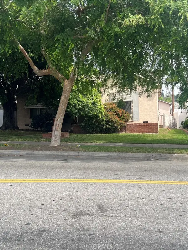 9906 S Van Ness, Los Angeles, CA 90047