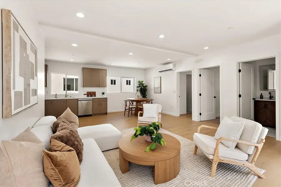 642 E Fairview Boulevard #C, Inglewood, CA 90302 - #3