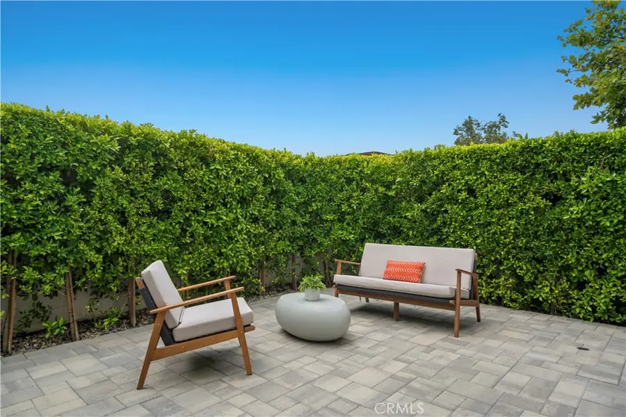 14157 Tiara Street #101, Sherman Oaks, CA 91401 - #2