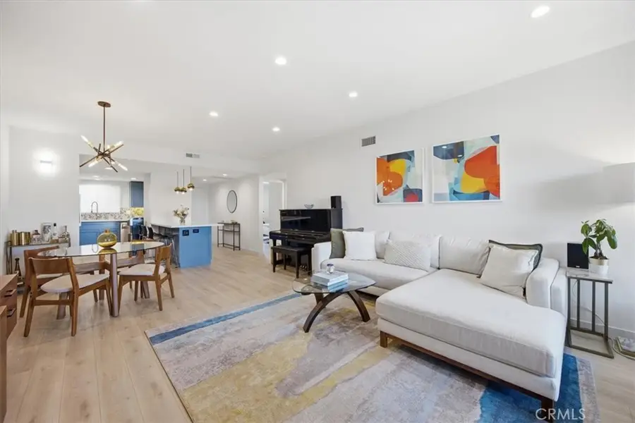 215 W Palm Avenue #301, El Segundo, CA 90245 - #2