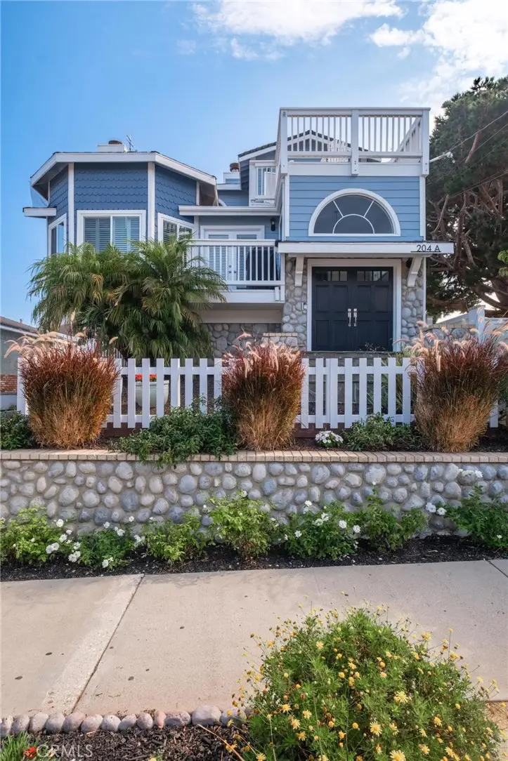 204 N Lucia #A, Redondo Beach, CA 90277 - #2