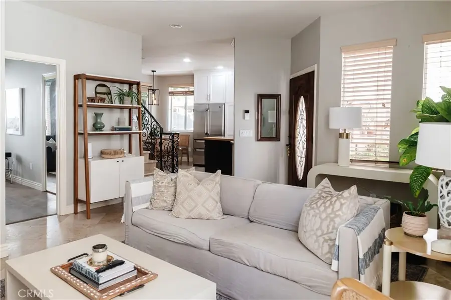 230 Ardmore Avenue, Hermosa Beach, CA 90254 - #3