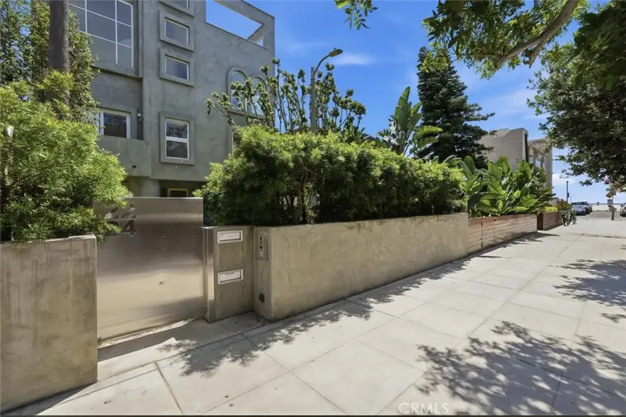 24 Eastwind Street #1, Marina Del Rey, CA 90292 - #2