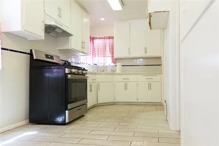 8847 Ruthelen, Los Angeles, CA 90047 - #3