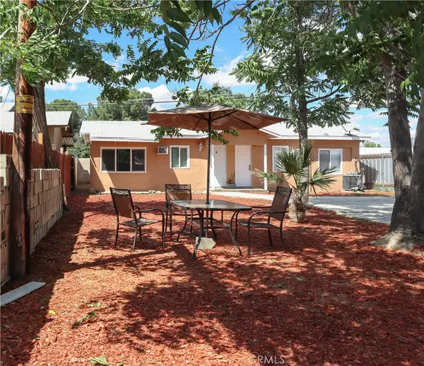 118 Roberts Ln #A-D, Bakersfield, CA 93308