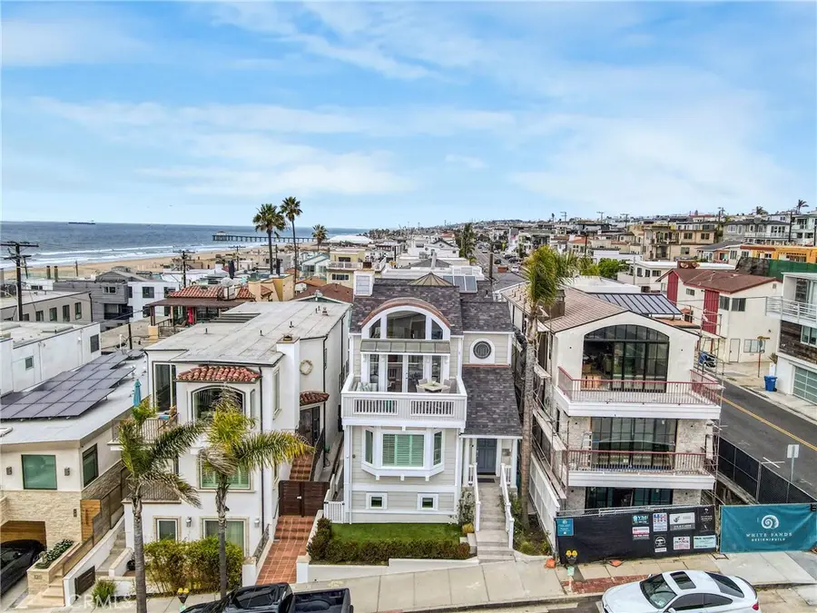 135 33rd, Hermosa Beach, CA 90254 - #3
