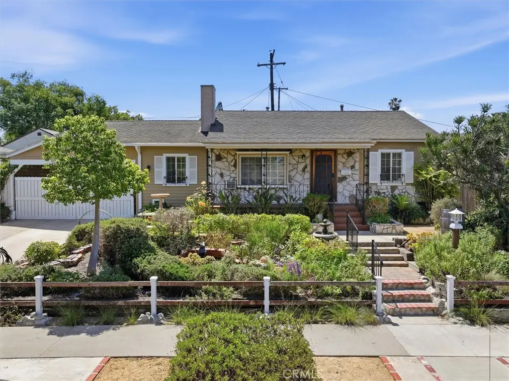 210 E 46th Street, Long Beach, CA 90807 - #1