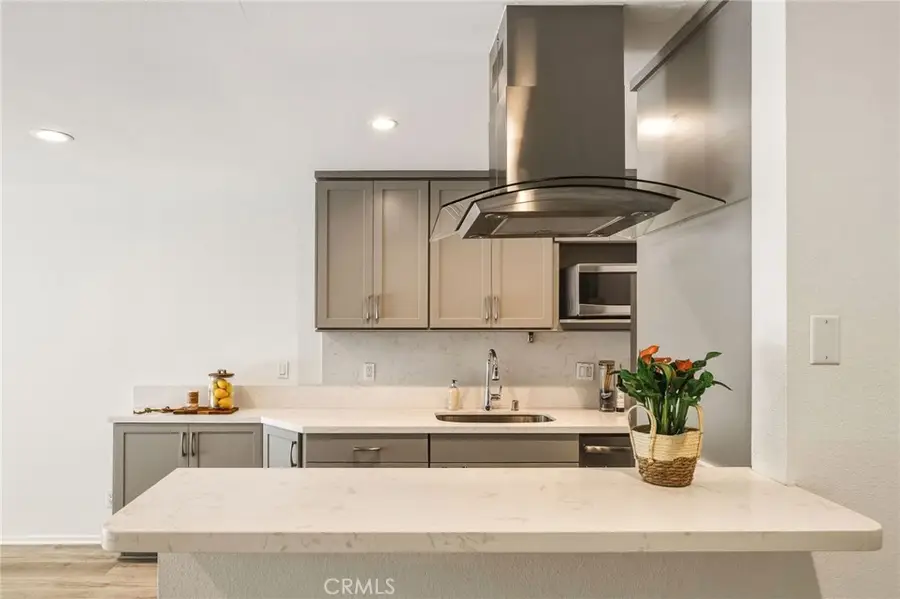 2411 Prospect Avenue #122, Hermosa Beach, CA 90254 - #2
