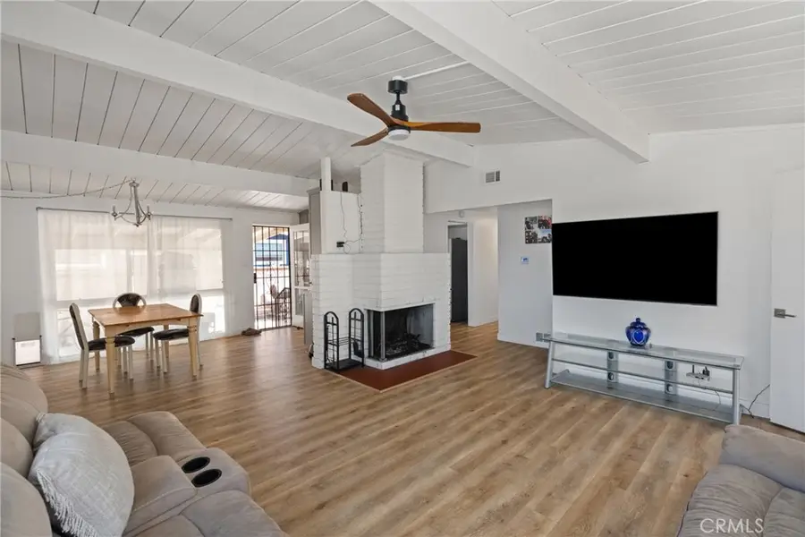 15420 Bonsallo Avenue, Gardena, CA 90247 - #2