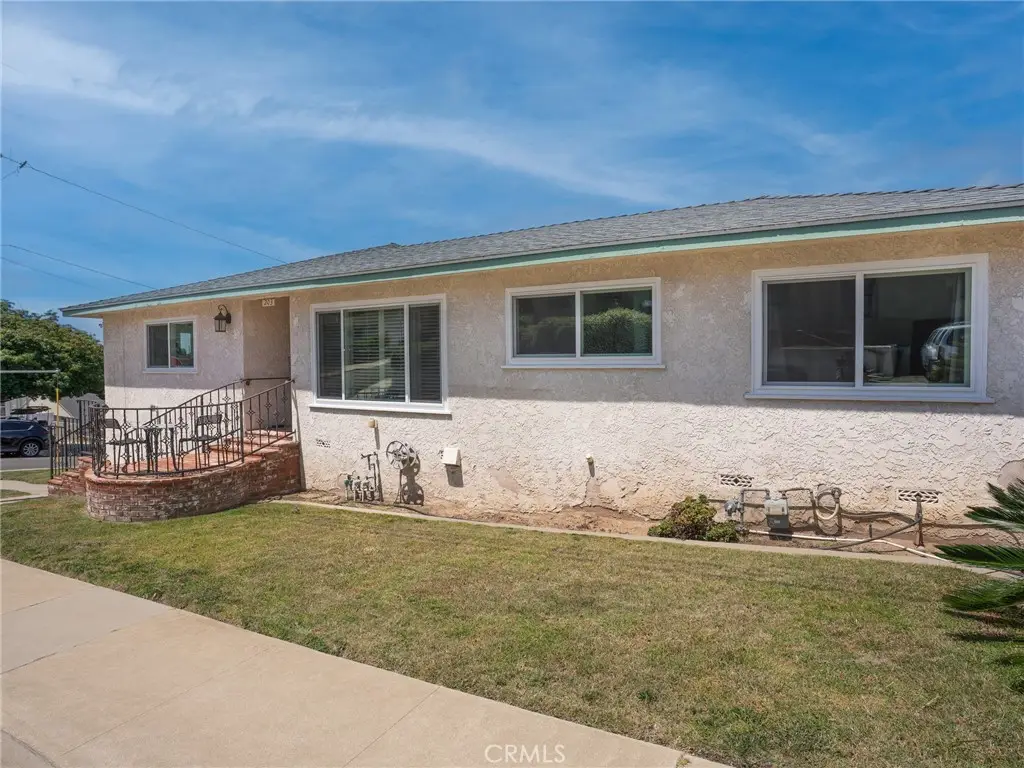 203 E Sycamore Avenue, El Segundo, CA 90245 - #1