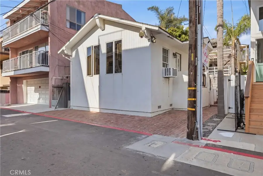 518 Bayview Drive, Hermosa Beach, CA 90254 - #3