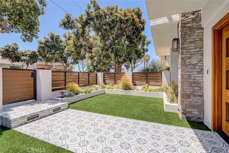 527 Avenue C, Redondo Beach, CA 90277 - #3