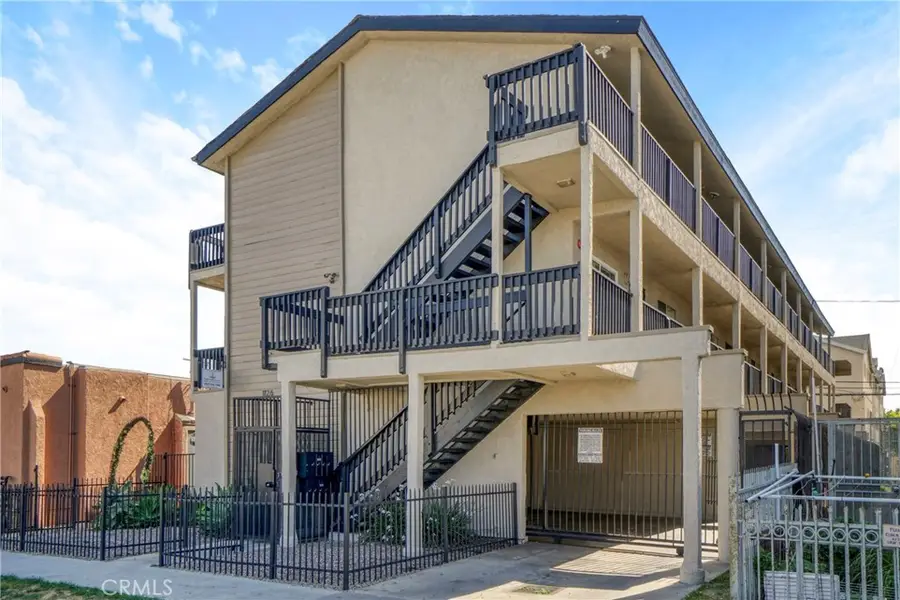 1126 Raymond Avenue, Long Beach, CA 90804 - #2