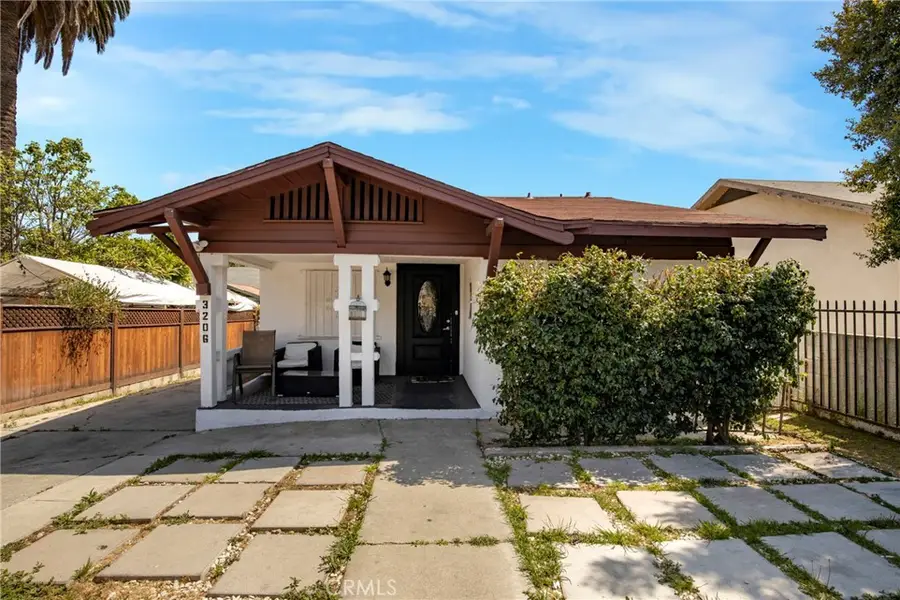 3206 W 27th, Los Angeles, CA 90018 - #2