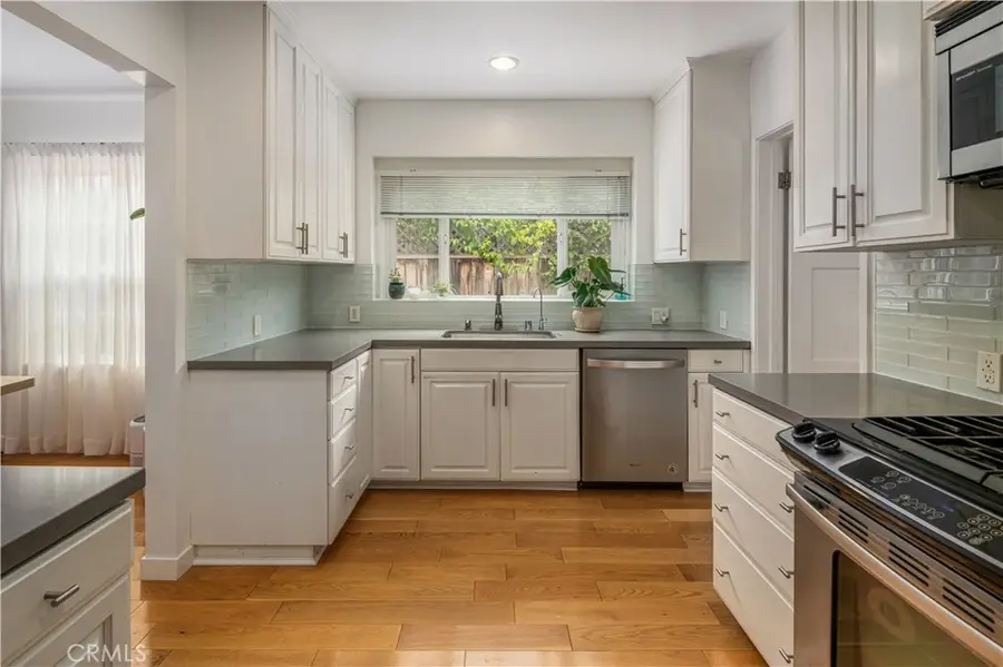 2312 32nd Street, Santa Monica, CA 90405 - #3