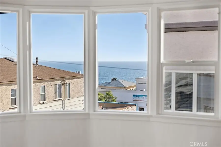 315 33rd, Manhattan Beach, CA 90266 - #2