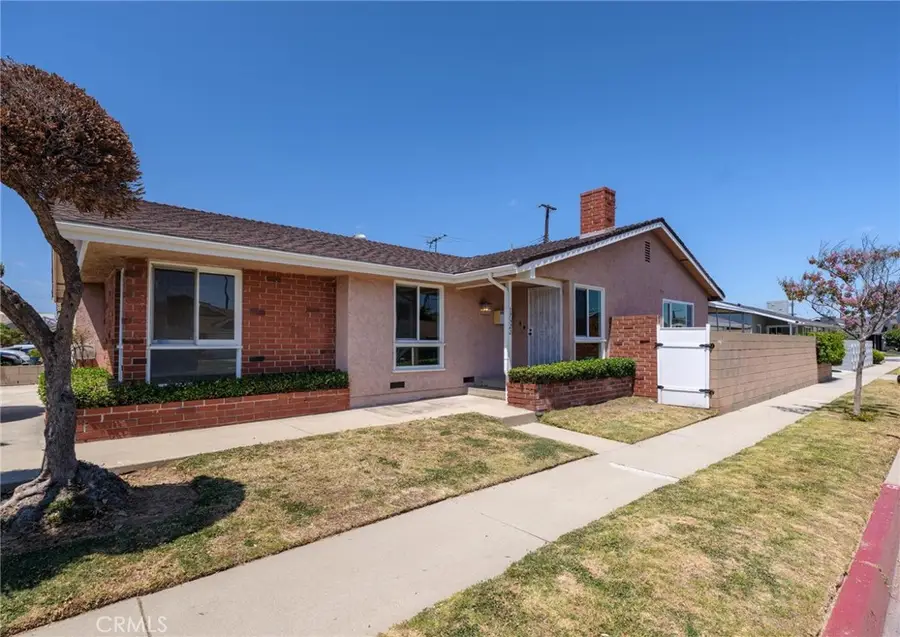 17522 S Budlong Avenue, Gardena, CA 90248 - #2