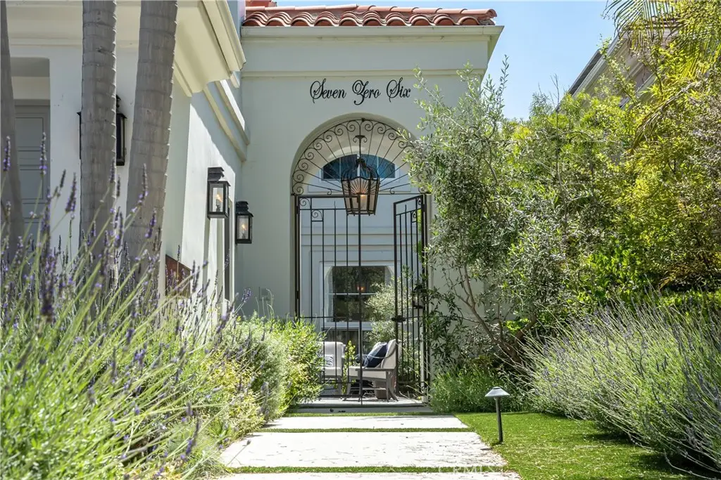 706 Avenue B, Redondo Beach, CA 90277 - #1
