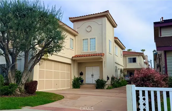 2217 Clark Lane, Redondo Beach, CA 90278