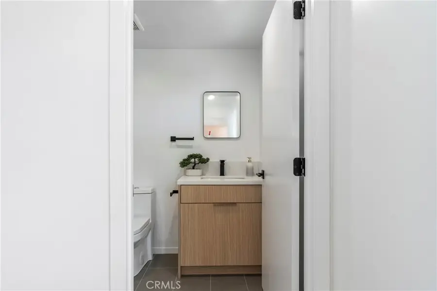 2515 Alsace Avenue #1/2, Los Angeles, CA 90016 - #3