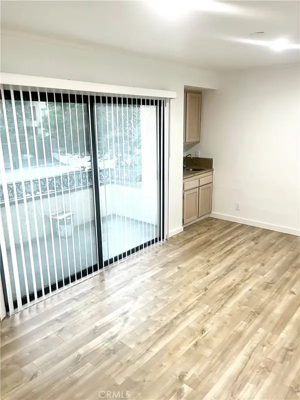 4700 Natick Ave #117, Sherman Oaks, CA 91423