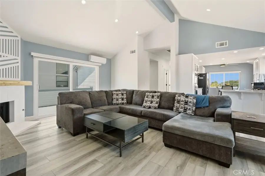1809 Vanderbilt Lane #C, Redondo Beach, CA 90278 - #3