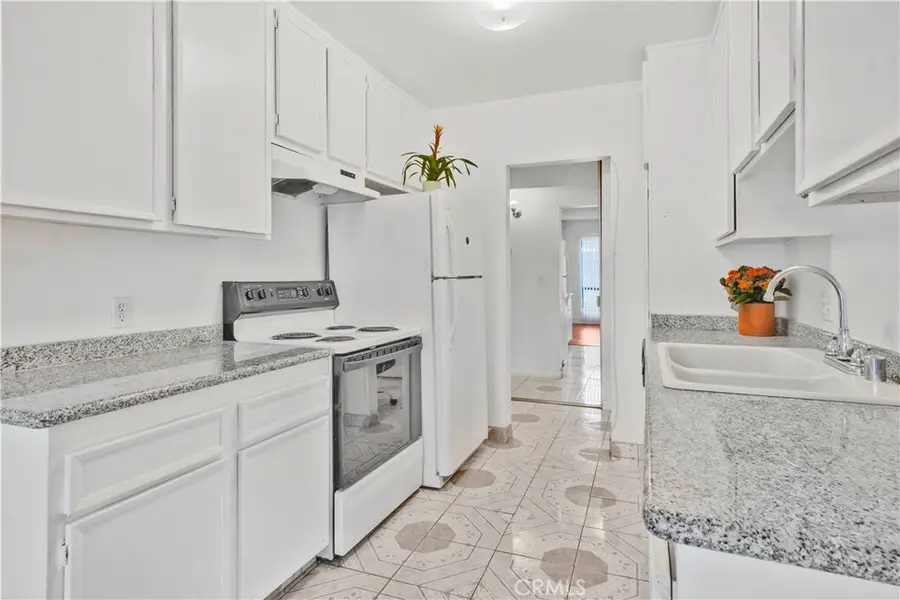 1735 N Fuller #224, Los Angeles, CA 90046 - #3