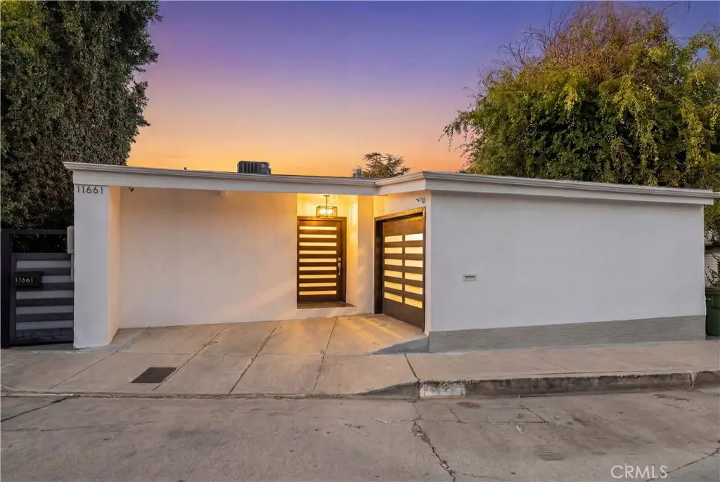 11661 Picturesque Dr, Studio City, CA 91604 - #1