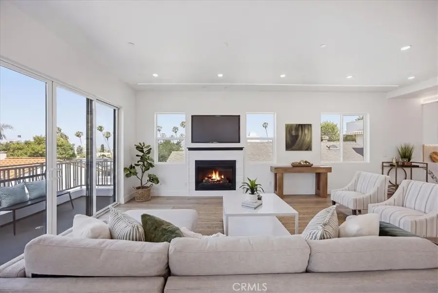 617 N Irena Avenue #C, Redondo Beach, CA 90277 - #3